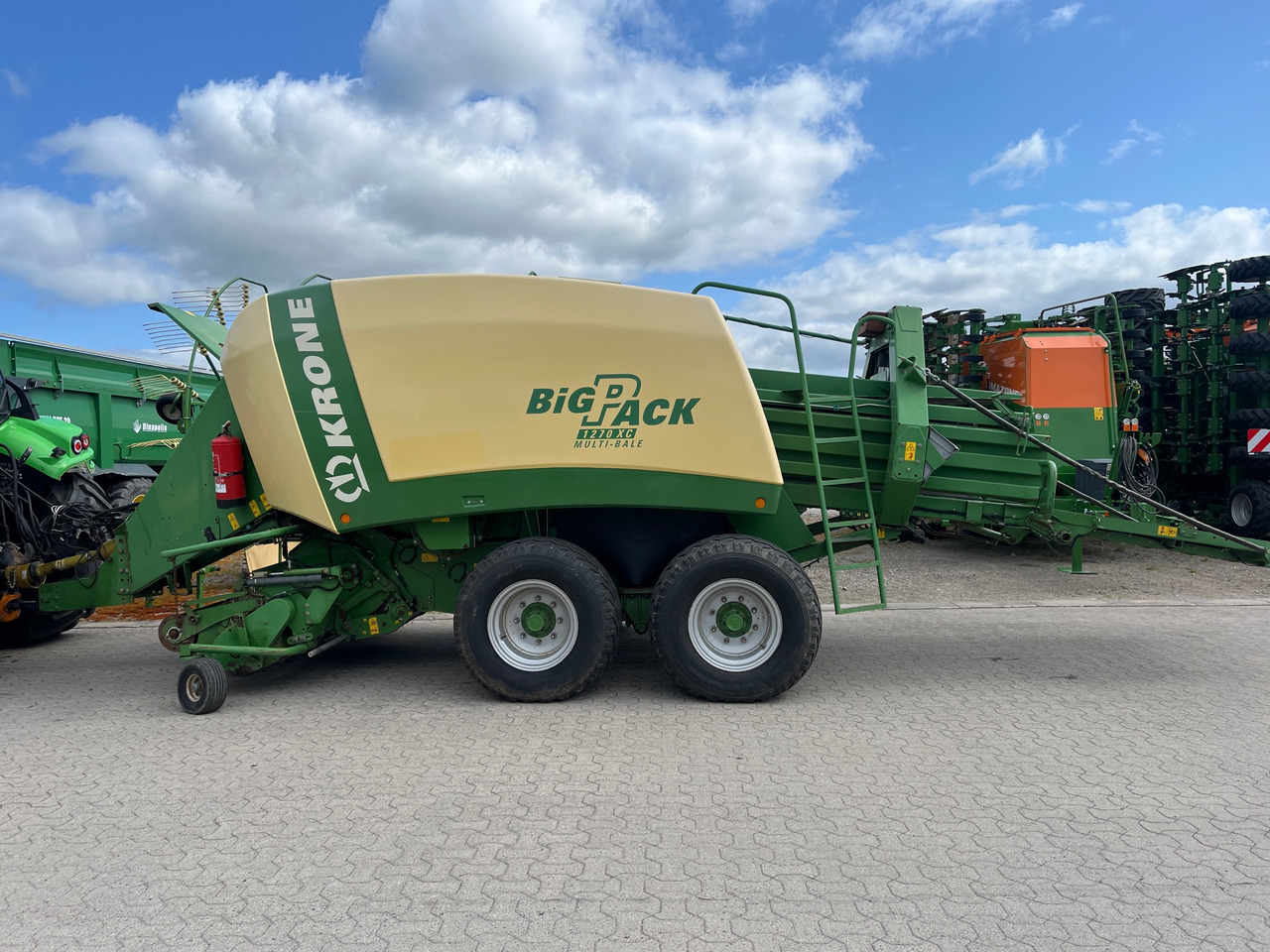 Krone Bigpack 1270XC - Пресс-подборщик рулонный: фото 1 Krone Bigpack 1270XC - Пресс-подборщик рулонный: фото 1