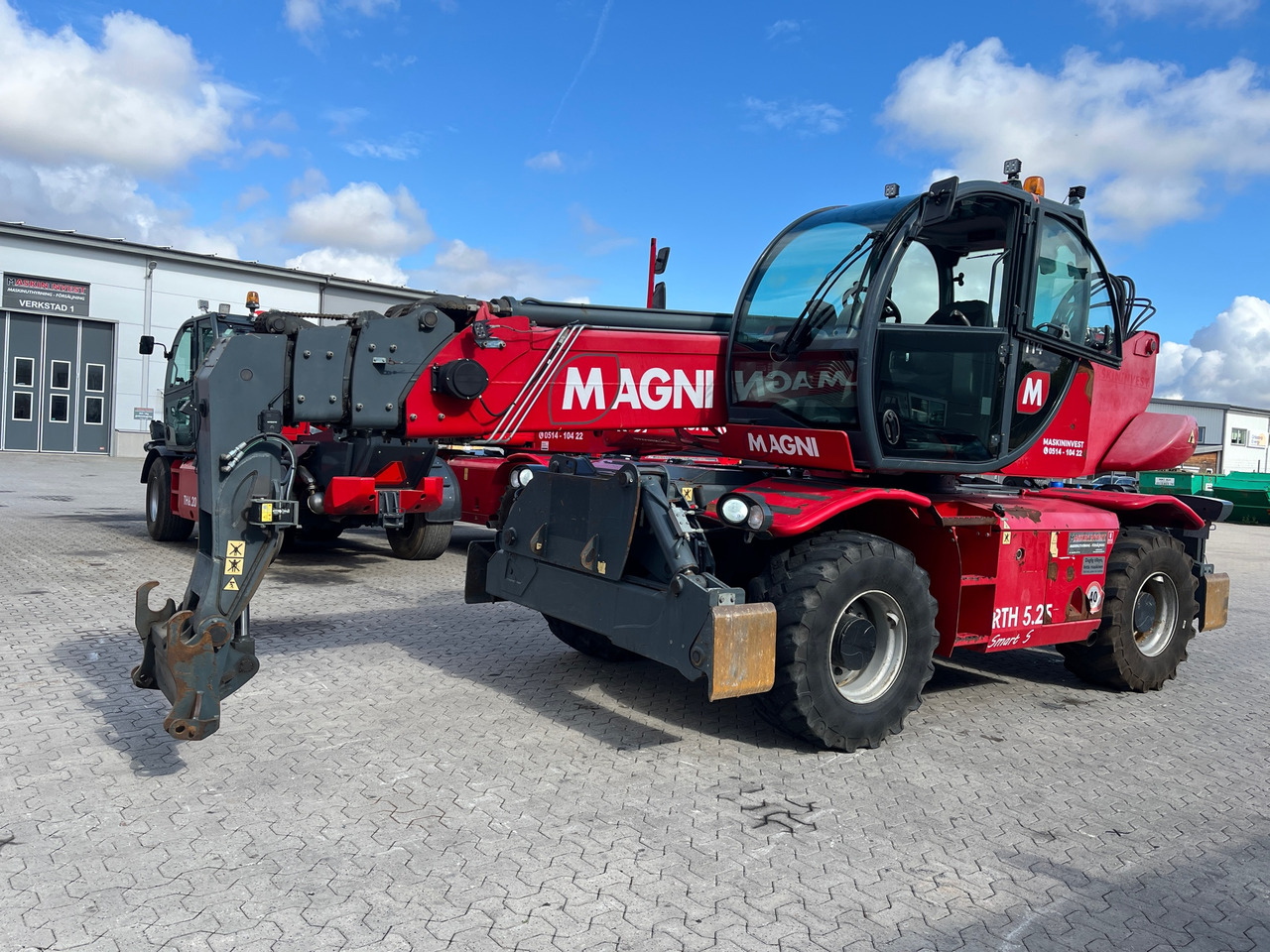 Magni RTH 5.25 Smart - Телескопический погрузчик: фото 1 Magni RTH 5.25 Smart - Телескопический погрузчик: фото 1