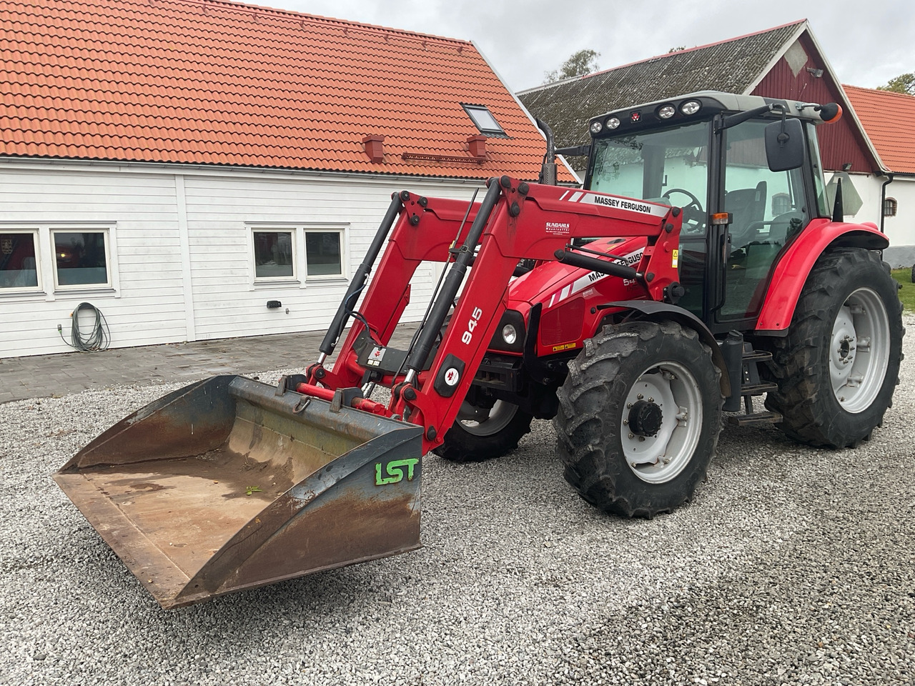 Massey Ferguson 5445 Dyna-4 - Трактор: фото 1 Massey Ferguson 5445 Dyna-4 - Трактор: фото 1