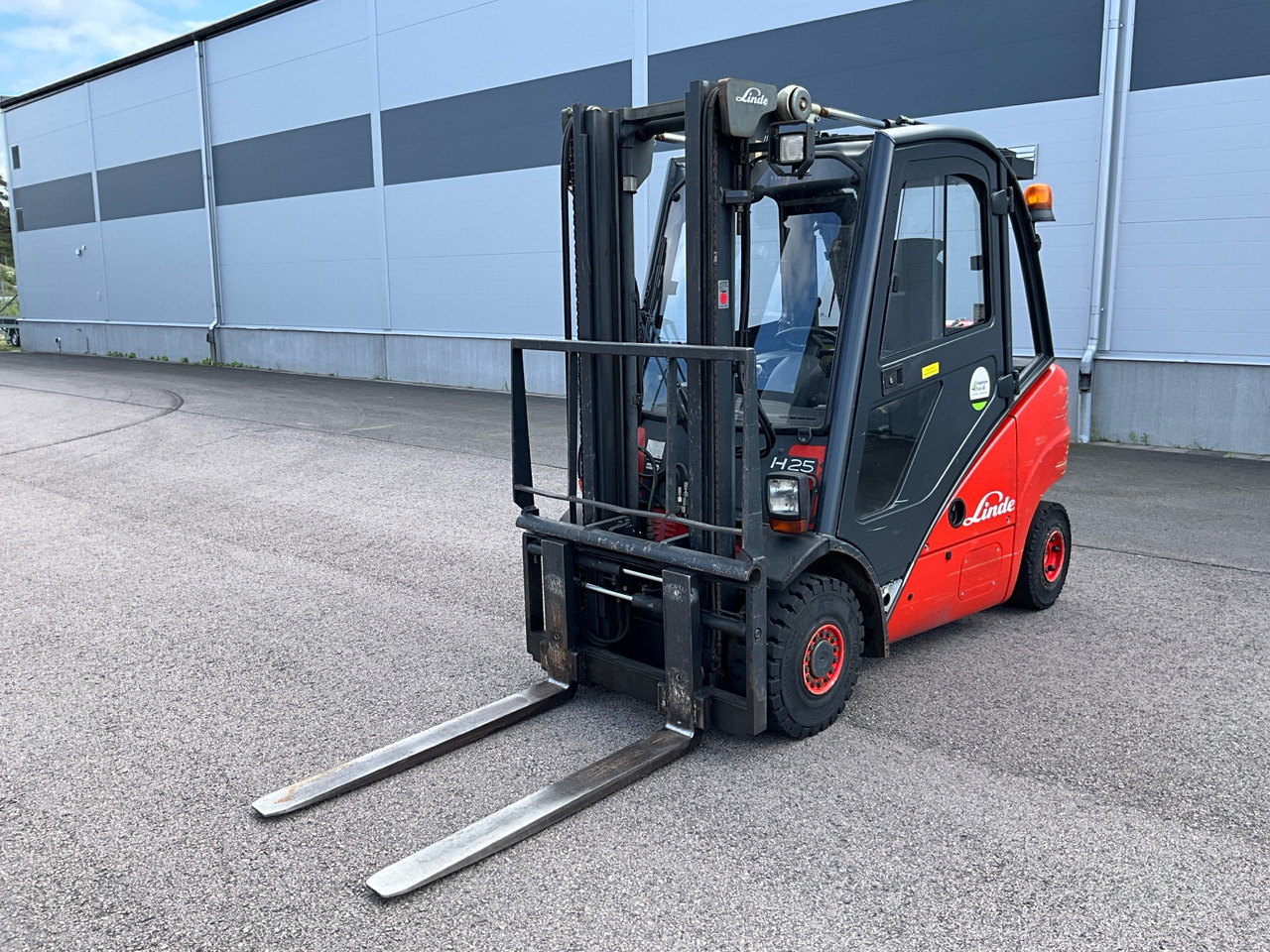 Linde H25D - Погрузочно-разгрузочная техника: фото 1 Linde H25D - Погрузочно-разгрузочная техника: фото 1