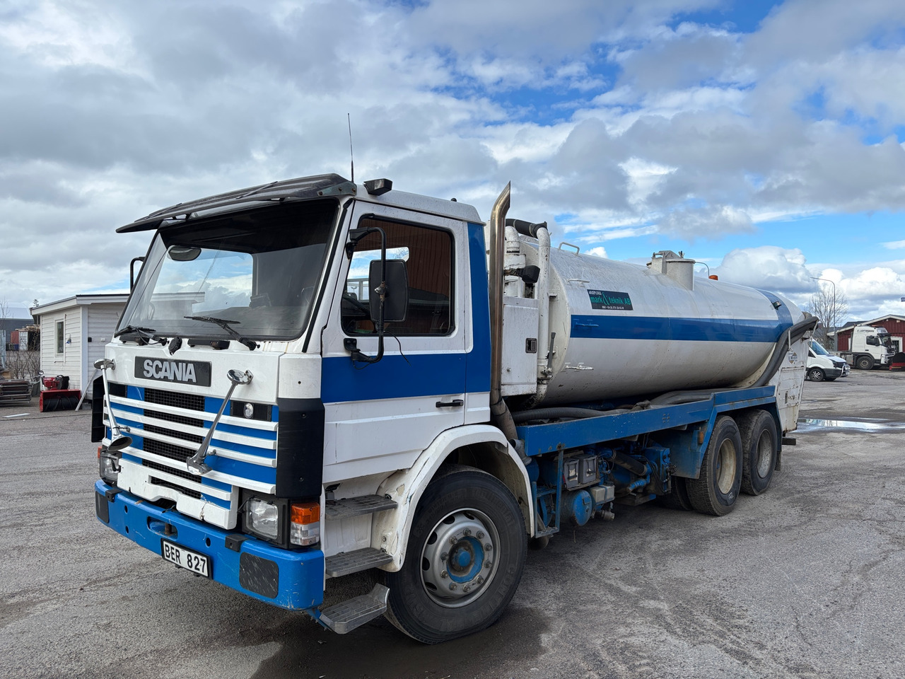 Scania P 112 H 6X2 42 - Ассенизатор: фото 1 Scania P 112 H 6X2 42 - Ассенизатор: фото 1
