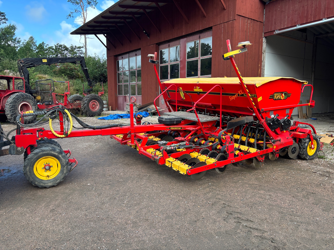 Väderstad Rapid 400 C - Посевная техника: фото 1 Väderstad Rapid 400 C - Посевная техника: фото 1