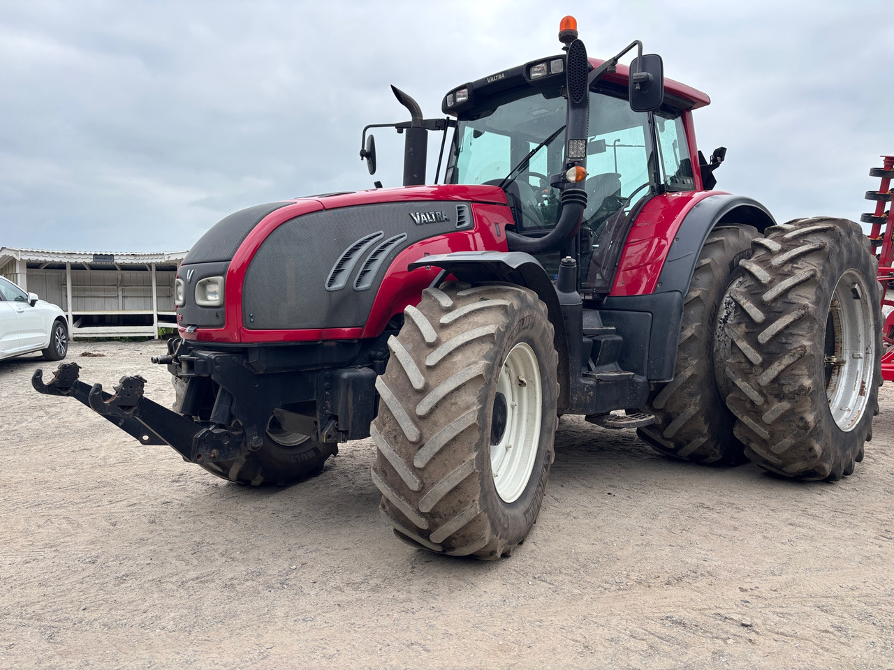 Valtra T202 - Трактор: фото 1 Valtra T202 - Трактор: фото 1