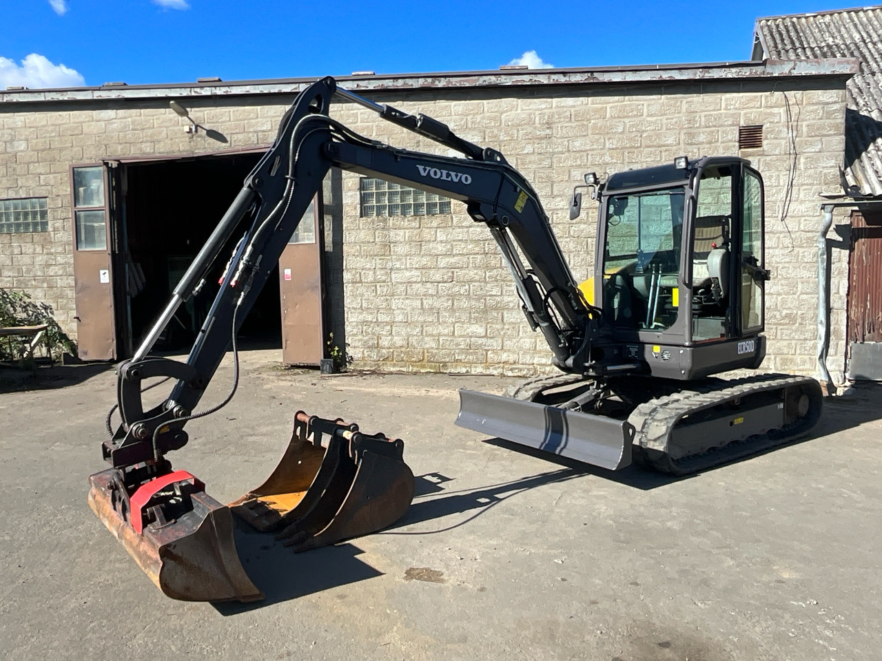 Volvo ECR50 D - Экскаватор: фото 1 Volvo ECR50 D - Экскаватор: фото 1