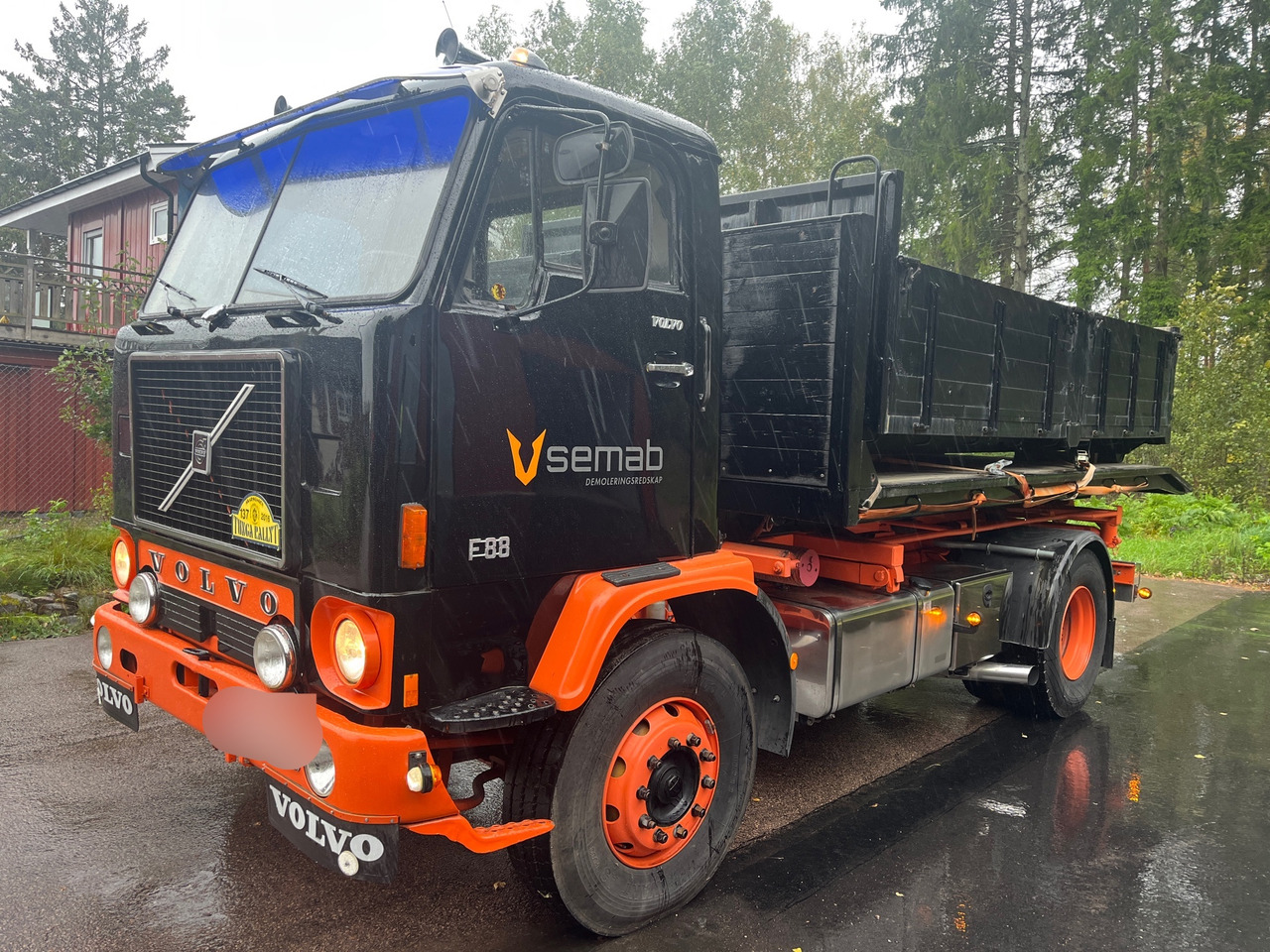 Volvo F88 - Самосвал: фото 1 Volvo F88 - Самосвал: фото 1