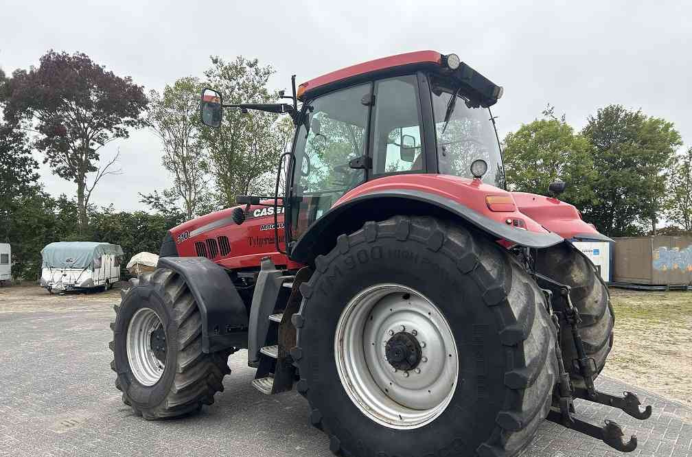Case-IH Magnum 310 powershift - Трактор: фото 2 Case-IH Magnum 310 powershift - Трактор: фото 2