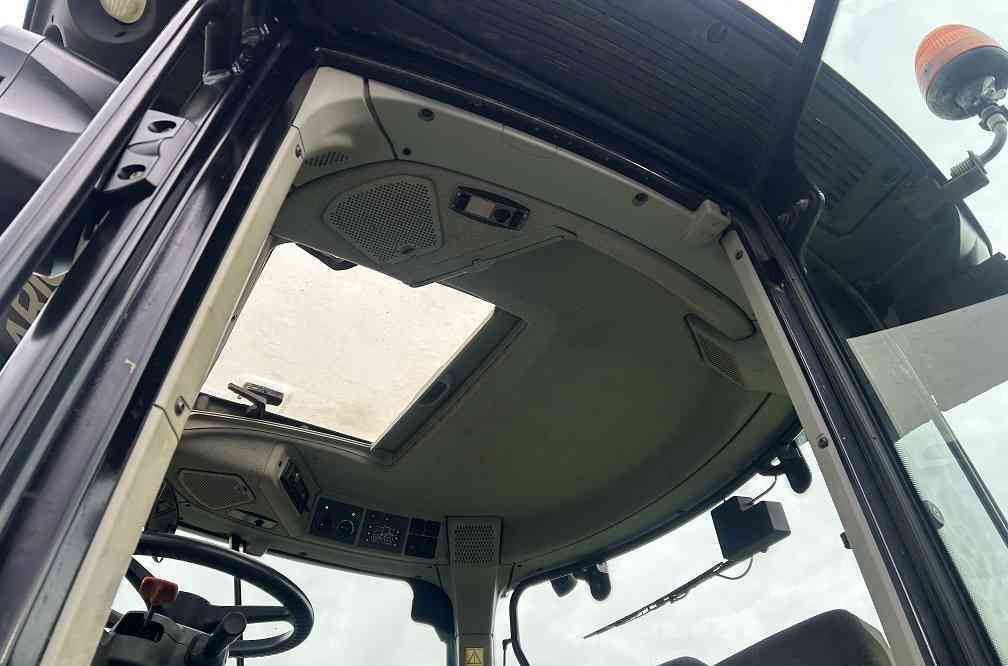 Claas Arion 640 cis, lucht, frontlader - Трактор: фото 5 Claas Arion 640 cis, lucht, frontlader - Трактор: фото 5