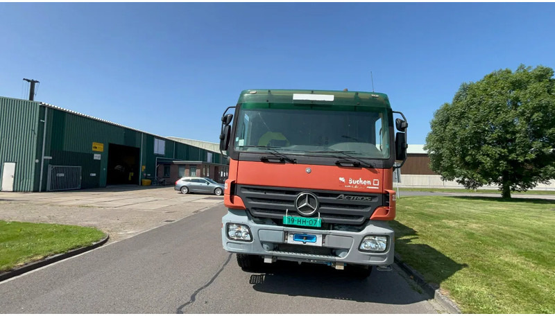 Mercedes-Benz Actros 4141 Mercedes 4141 8x4 full steel INOX tank - Ассенизатор: фото 3 Mercedes-Benz Actros 4141 Mercedes 4141 8x4 full steel INOX tank - Ассенизатор: фото 3