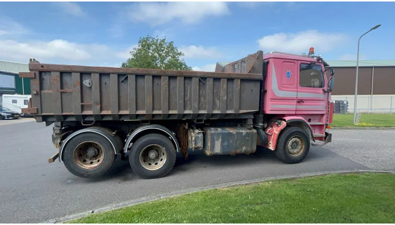 Scania P113-360 scania 113 6X2 Boogielift reversed KIPPER - Самосвал: фото 3 Scania P113-360 scania 113 6X2 Boogielift reversed KIPPER - Самосвал: фото 3