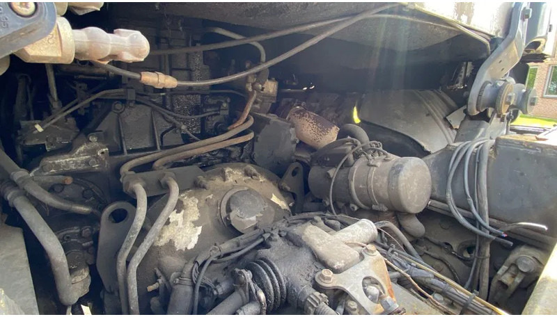 Грузовик с закрытым кузовом Scania P124-400 Scania met plateau en mogelijkheid voor kraan achter cabine: фото 14