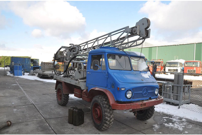 Unimog Mercedes S 404 boormachine Bomag - Буровая машина: фото 3 Unimog Mercedes S 404 boormachine Bomag - Буровая машина: фото 3
