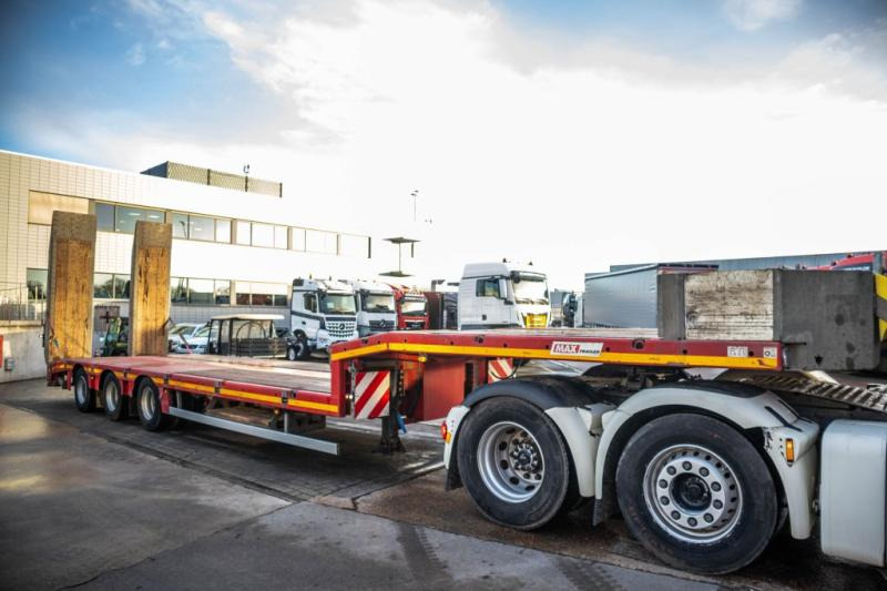 Faymonville MAXTRAILER- F-S43-1AAF- 49500 KG - Низкорамный полуприцеп: фото 2 Faymonville MAXTRAILER- F-S43-1AAF- 49500 KG - Низкорамный полуприцеп: фото 2