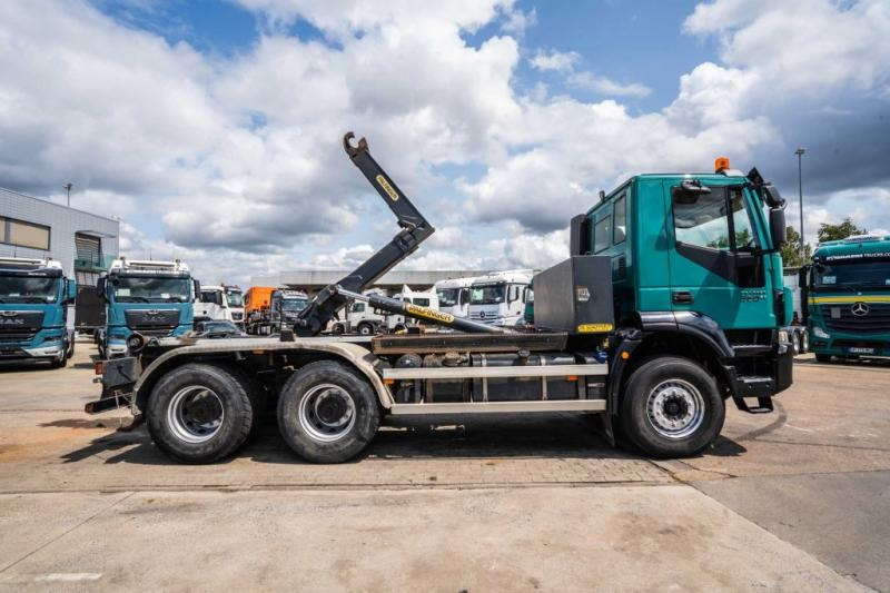 Iveco TRAKKER 360-6x4-PALFINGER - Крюковой мультилифт: фото 3 Iveco TRAKKER 360-6x4-PALFINGER - Крюковой мультилифт: фото 3