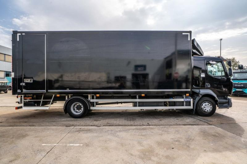 Renault D 16 250- 36000 KM +DHOLLANDIA 2T. - Грузовик с закрытым кузовом: фото 3 Renault D 16 250- 36000 KM +DHOLLANDIA 2T. - Грузовик с закрытым кузовом: фото 3