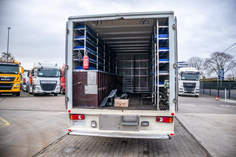 Renault MIDLUM 180 DCI - Грузовик с закрытым кузовом: фото 5 Renault MIDLUM 180 DCI - Грузовик с закрытым кузовом: фото 5