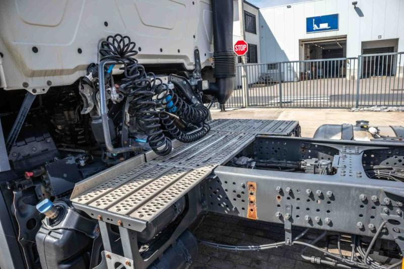 Mercedes ACTROS 1945 LS (1845 LS) - Тягач: фото 5 Mercedes ACTROS 1945 LS (1845 LS) - Тягач: фото 5