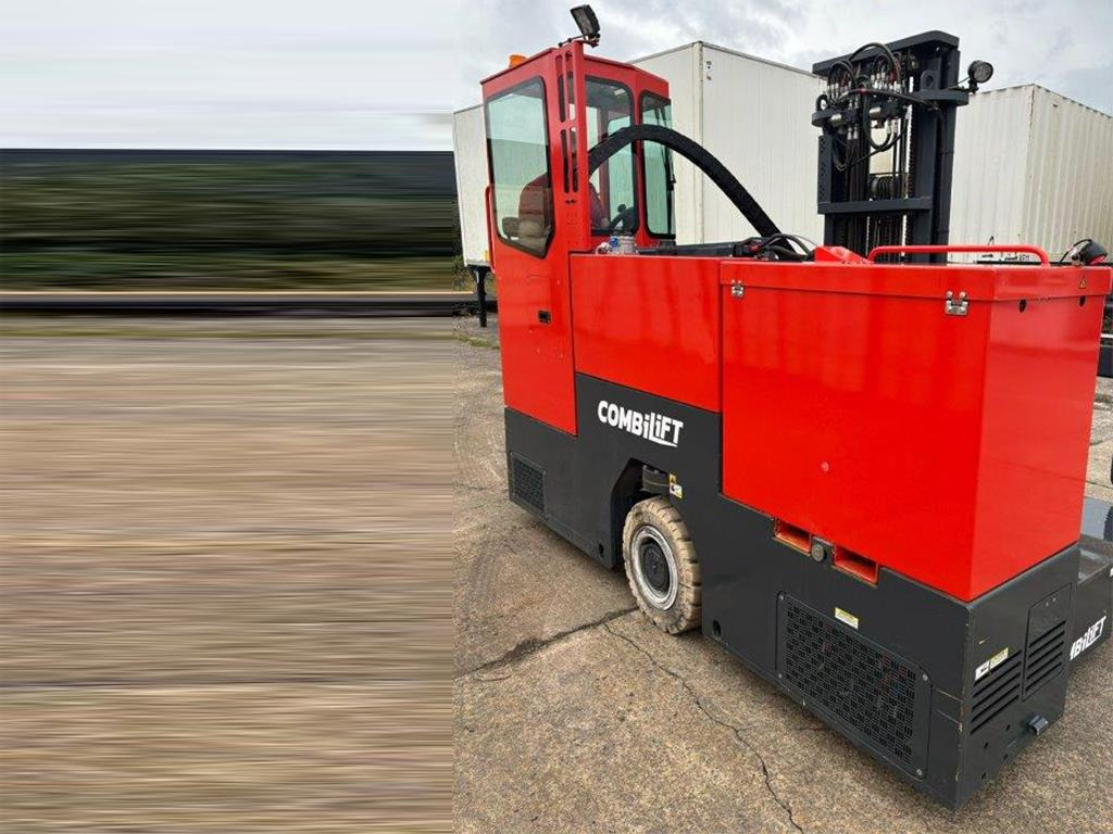 Combilift C3000 STE - TRIPLEX - Четырехсторонний погрузчик: фото 4 Combilift C3000 STE - TRIPLEX - Четырехсторонний погрузчик: фото 4