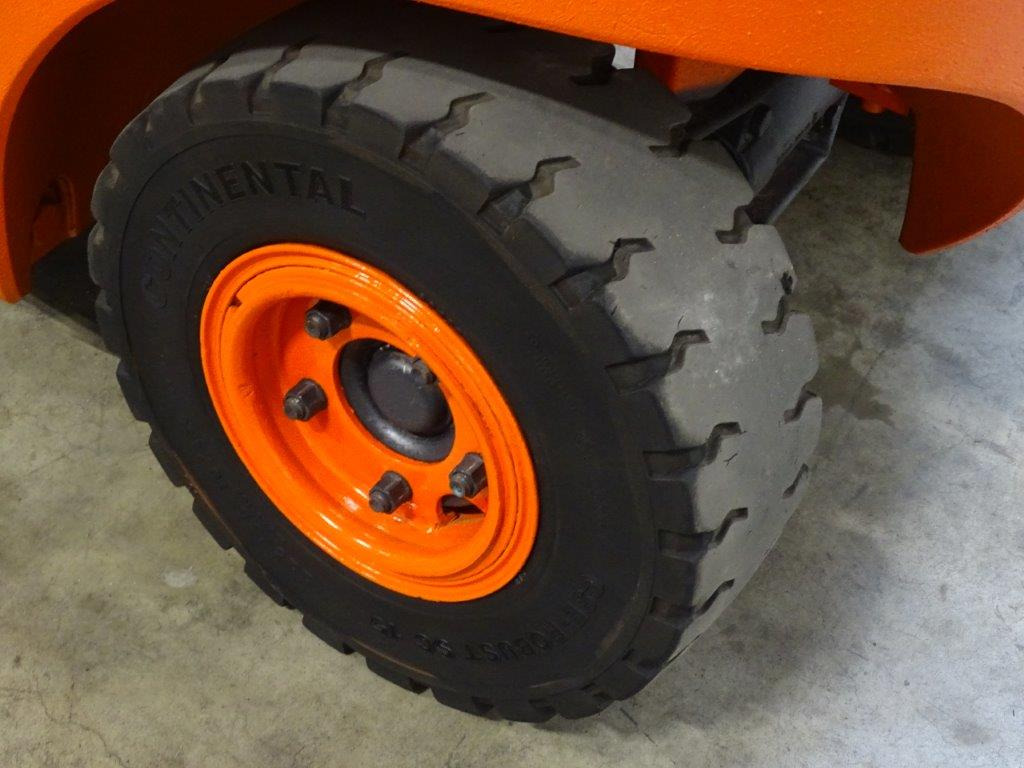 Linde H30D - Дизельный погрузчик: фото 2 Linde H30D - Дизельный погрузчик: фото 2