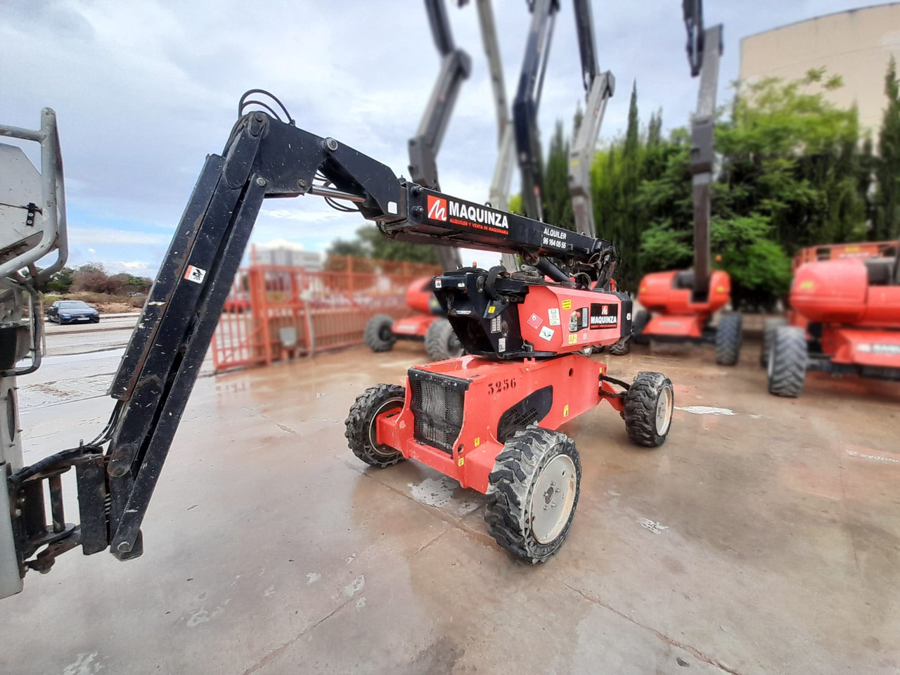 Коленчатый подъемник MANITOU MAN GO 12: фото 8