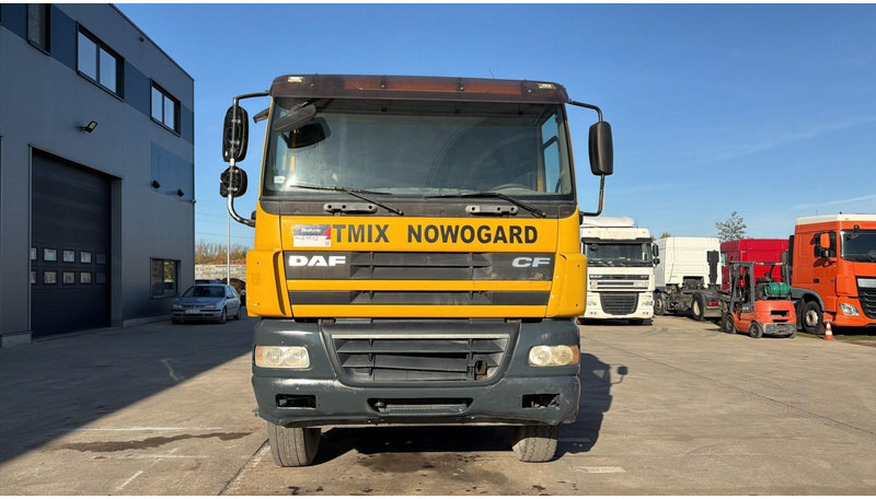 DAF CF 85.360 (BOITE MANUELLE / MANUAL GEARBOX / BIG HUB / GRAND PONT / LAMES / 8X4) - Грузовик-шасси: фото 2 DAF CF 85.360 (BOITE MANUELLE / MANUAL GEARBOX / BIG HUB / GRAND PONT / LAMES / 8X4) - Грузовик-шасси: фото 2