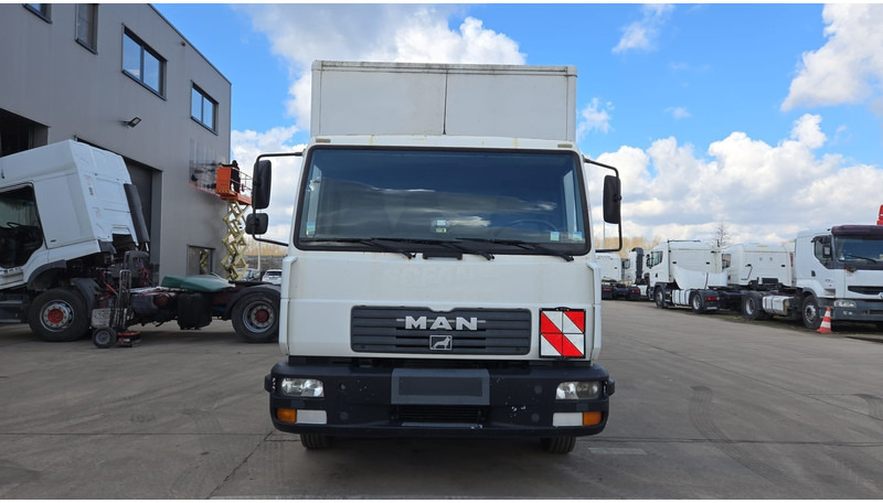 MAN TGL 8.180 (MANUAL GEARBOX / BELGIAN TRUCK / STEEL SUSPENSION) - Грузовик с закрытым кузовом: фото 4 MAN TGL 8.180 (MANUAL GEARBOX / BELGIAN TRUCK / STEEL SUSPENSION) - Грузовик с закрытым кузовом: фото 4