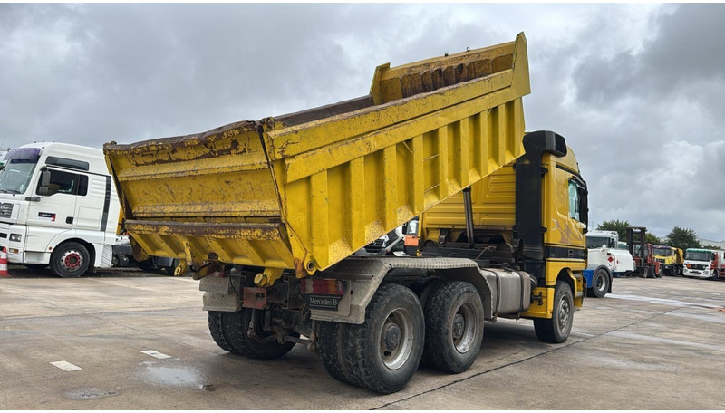 Mercedes-Benz ACTROS 2640 (EPS / LAMES / GRAND PONT / 6X4 / 3 PEDALES) - Самосвал: фото 4 Mercedes-Benz ACTROS 2640 (EPS / LAMES / GRAND PONT / 6X4 / 3 PEDALES) - Самосвал: фото 4