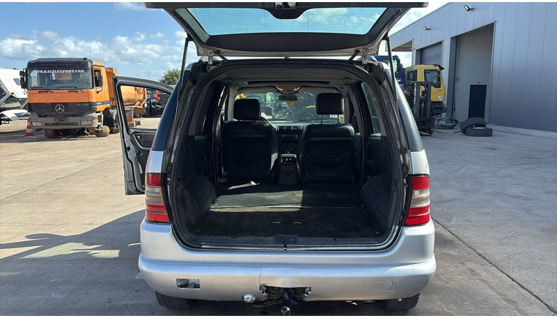 Внедорожник Mercedes-Benz M-Klasse ML 270 CDI: фото 10