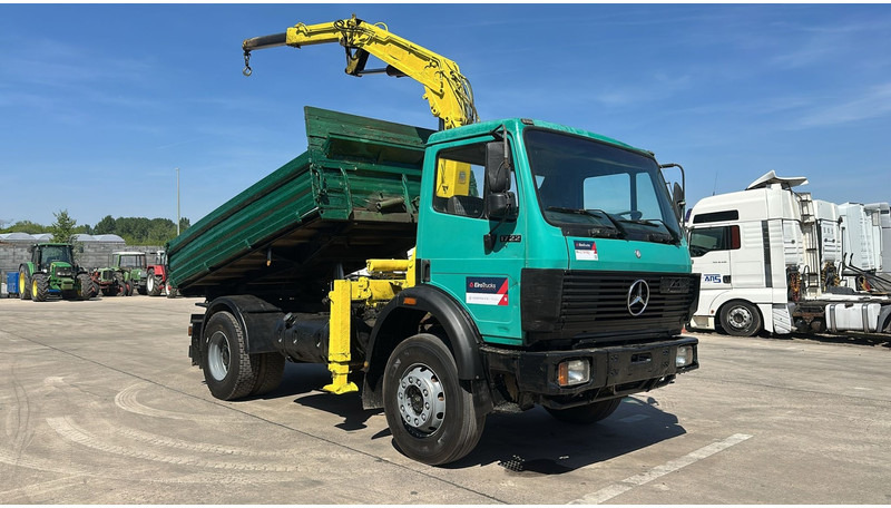 Mercedes-Benz SK 1722 (4X4 / LAMES / GRAND PONT / GRUE / TRES PROPRE / BIG HUB / STEEL SUSP. / V6) - Самосвал, Автоманипулятор: фото 3 Mercedes-Benz SK 1722 (4X4 / LAMES / GRAND PONT / GRUE / TRES PROPRE / BIG HUB / STEEL SUSP. / V6) - Самосвал, Автоманипулятор: фото 3