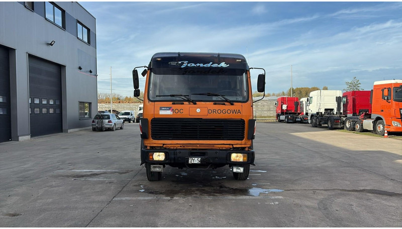 Mercedes-Benz SK 2222 (V6 / FULL STEEL / LAMES / BOITE MANUELLE / POMPE MANUELLE / 8 ROUES / 6X2) - Грузовик-шасси: фото 2 Mercedes-Benz SK 2222 (V6 / FULL STEEL / LAMES / BOITE MANUELLE / POMPE MANUELLE / 8 ROUES / 6X2) - Грузовик-шасси: фото 2