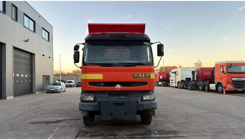 Renault KERAX 340 (POMPE MANUELLE / MANUAL PUMP / STEEL SUSP. / LAMES / GRAND PONT/ PARFAIT ETAT) - Самосвал: фото 5 Renault KERAX 340 (POMPE MANUELLE / MANUAL PUMP / STEEL SUSP. / LAMES / GRAND PONT/ PARFAIT ETAT) - Самосвал: фото 5