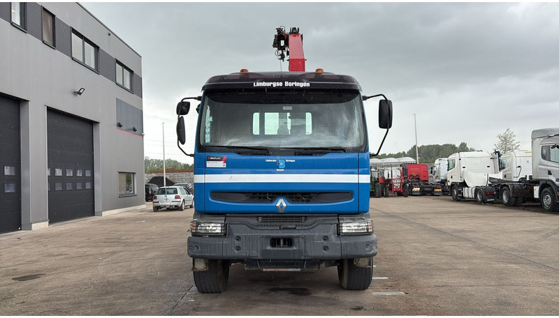 Renault KERAX 420 (HMF 1683 K2 / BE TRUCK / LAMES / GRAND PONT / BOITE MANUELLE) - Крюковой мультилифт, Автоманипулятор: фото 3 Renault KERAX 420 (HMF 1683 K2 / BE TRUCK / LAMES / GRAND PONT / BOITE MANUELLE) - Крюковой мультилифт, Автоманипулятор: фото 3