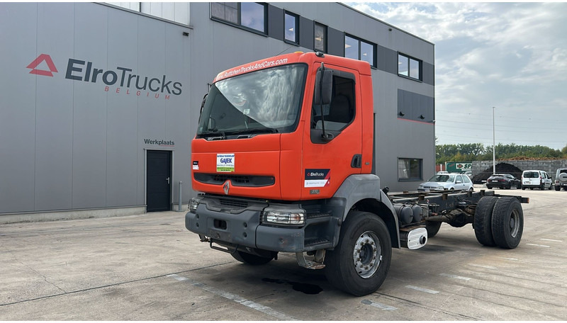 Renault Kerax 370 (GRAND PONT / LAMES / PROPRE / BOITE MANUELLE / STEEL SUSP.) - Грузовик-шасси: фото 1 Renault Kerax 370 (GRAND PONT / LAMES / PROPRE / BOITE MANUELLE / STEEL SUSP.) - Грузовик-шасси: фото 1
