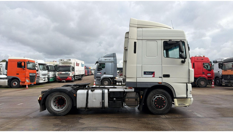 DAF XF 105.410 (BOITE MANUELLE / MANUAL GEARBOX) - Тягач: фото 3 DAF XF 105.410 (BOITE MANUELLE / MANUAL GEARBOX) - Тягач: фото 3