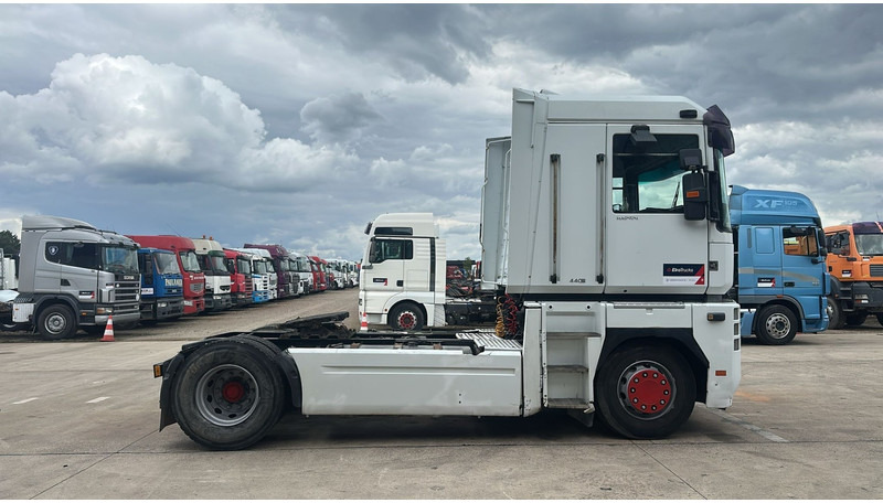 Renault Magnum 440 (BOITE MANUELLE / MANUAL GEARBOX) - Тягач: фото 4 Renault Magnum 440 (BOITE MANUELLE / MANUAL GEARBOX) - Тягач: фото 4