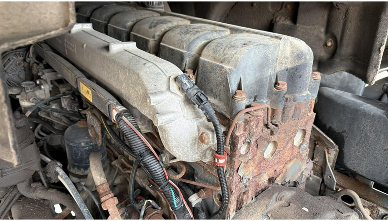 Renault Premium 370 (BOITE MANUELLE / PARFAIT ETAT / MANUAL GEARBOX) - Тягач: фото 5 Renault Premium 370 (BOITE MANUELLE / PARFAIT ETAT / MANUAL GEARBOX) - Тягач: фото 5