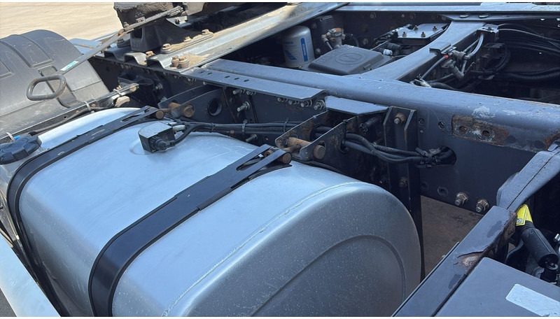 Тягач Renault Premium 460 DXI (PERFECT CONDITION / CHASSIS NO RUST / VERY CLEAN / AIRCO / EEV): фото 16