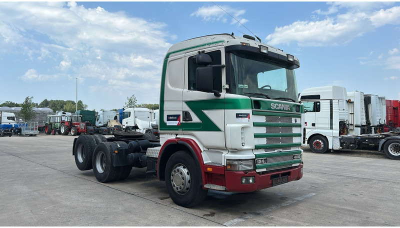 Scania 124 - 400 (POMPE MANUELLE / MANUAL PUMP / 6X2 / BOITE MANUELLE / MANUAL GEARBOX) - Тягач: фото 3 Scania 124 - 400 (POMPE MANUELLE / MANUAL PUMP / 6X2 / BOITE MANUELLE / MANUAL GEARBOX) - Тягач: фото 3