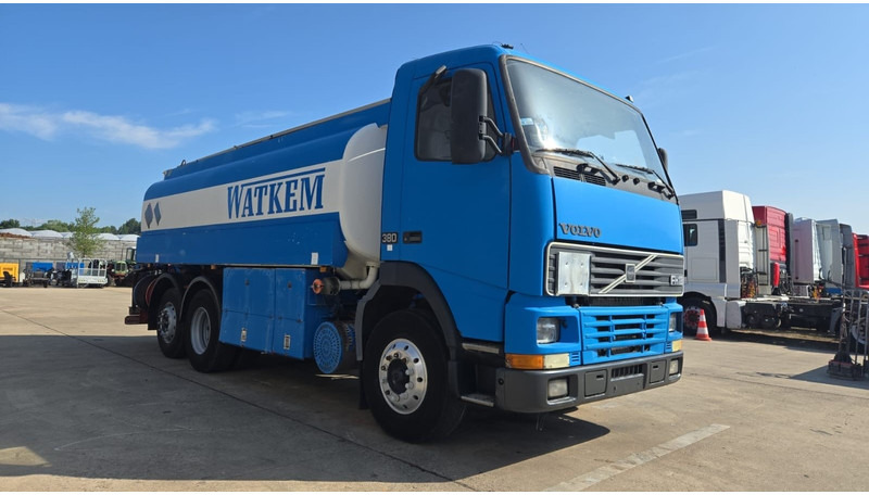 Volvo FH 12.380 (20.100 LITERS / PARFAIT ETAT / TOP CONDITION !!! / 6X2 / BOITE MANUELLE) - Грузовик-цистерна: фото 3 Volvo FH 12.380 (20.100 LITERS / PARFAIT ETAT / TOP CONDITION !!! / 6X2 / BOITE MANUELLE) - Грузовик-цистерна: фото 3