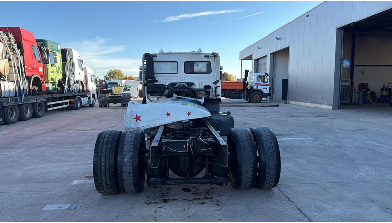 Volvo FL 6 - 220 (MANUAL GEARBOX / BOITE MANUELLE / 8 TONNES) - Грузовик-шасси: фото 5 Volvo FL 6 - 220 (MANUAL GEARBOX / BOITE MANUELLE / 8 TONNES) - Грузовик-шасси: фото 5