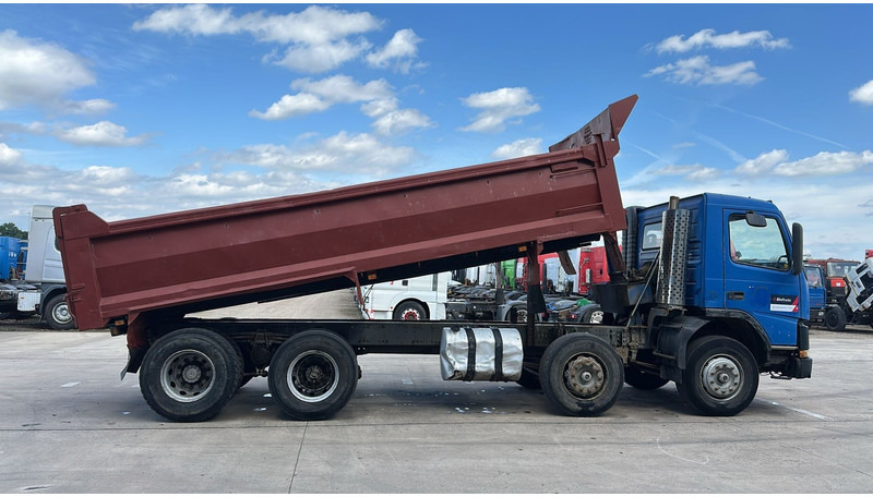 Volvo FM 12 - 340 (MANUAL GEARBOX / STEEL SUSPENSION / LAMES / BOITE MANUELLE) - Самосвал: фото 4 Volvo FM 12 - 340 (MANUAL GEARBOX / STEEL SUSPENSION / LAMES / BOITE MANUELLE) - Самосвал: фото 4