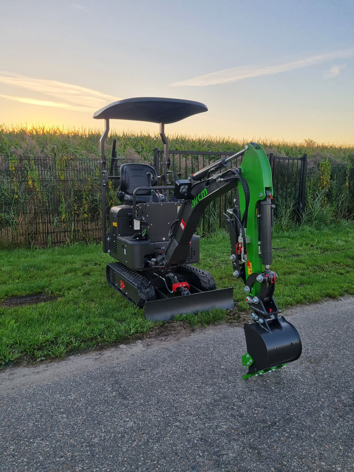 Мини-экскаватор WCM CTX 8010 Diesel: фото 8 Мини-экскаватор WCM CTX 8010 Diesel: фото 8