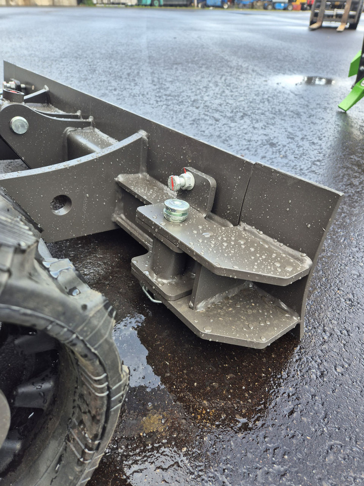 Мини-экскаватор WCM CTX 8010L Servo Diesel: фото 15 Мини-экскаватор WCM CTX 8010L Servo Diesel: фото 15