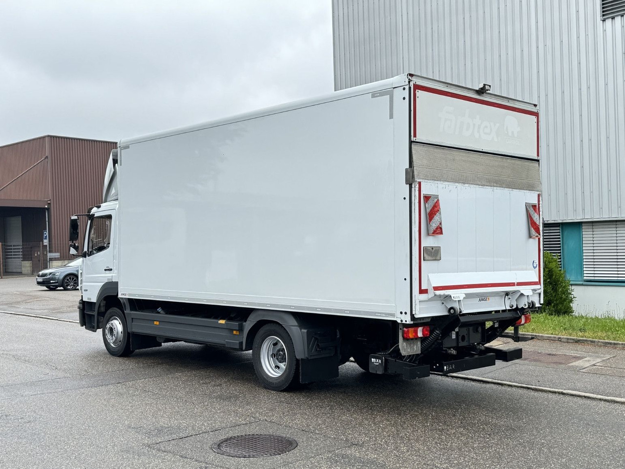 Mercedes-Benz Atego 1221 L Koffer 6,1m LBW AHK Klima TOP - Грузовик с закрытым кузовом: фото 5 Mercedes-Benz Atego 1221 L Koffer 6,1m LBW AHK Klima TOP - Грузовик с закрытым кузовом: фото 5