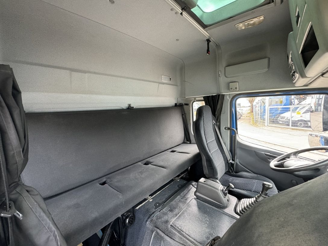 Mercedes-Benz Atego 1529 LL BDF 6-Sitze Umzug u-LBW Gr-Haus - Грузовик-контейнеровоз/ Сменный кузов: фото 2 Mercedes-Benz Atego 1529 LL BDF 6-Sitze Umzug u-LBW Gr-Haus - Грузовик-контейнеровоз/ Сменный кузов: фото 2