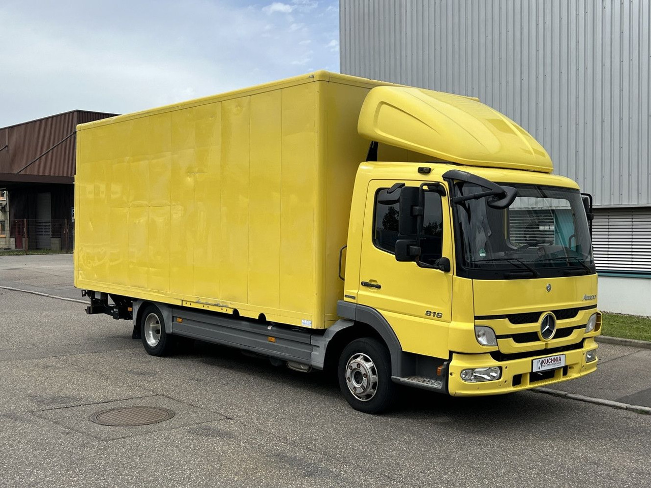 Mercedes-Benz Atego 816L Möbelkoffer 6,15m LBW 3-Sitze Euro-5 - Малотоннажный фургон: фото 3 Mercedes-Benz Atego 816L Möbelkoffer 6,15m LBW 3-Sitze Euro-5 - Малотоннажный фургон: фото 3