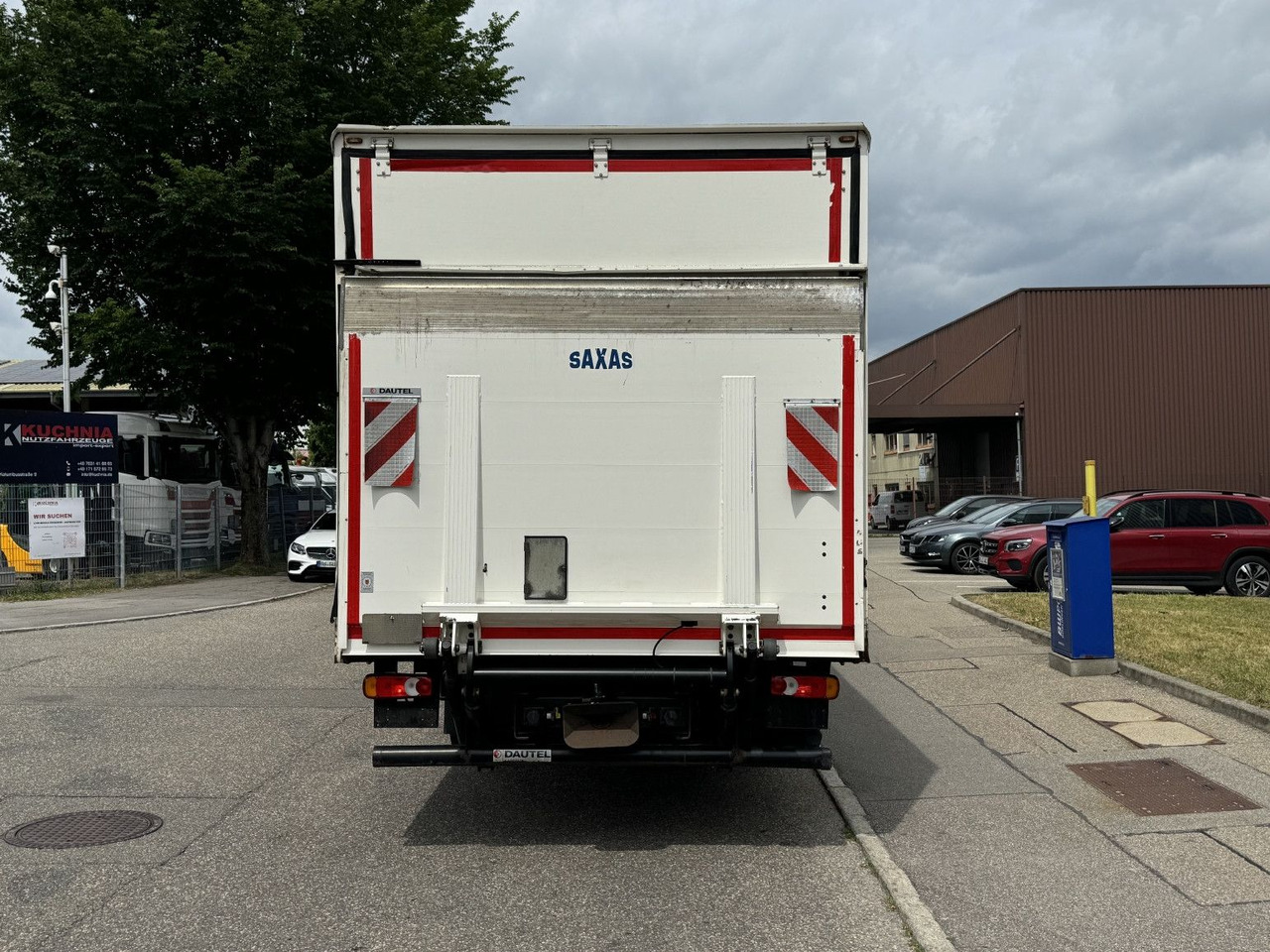 Грузовик с закрытым кузовом Renault D12-240 Koffer 7,3m AHK L-Haus Klima Luft: фото 6