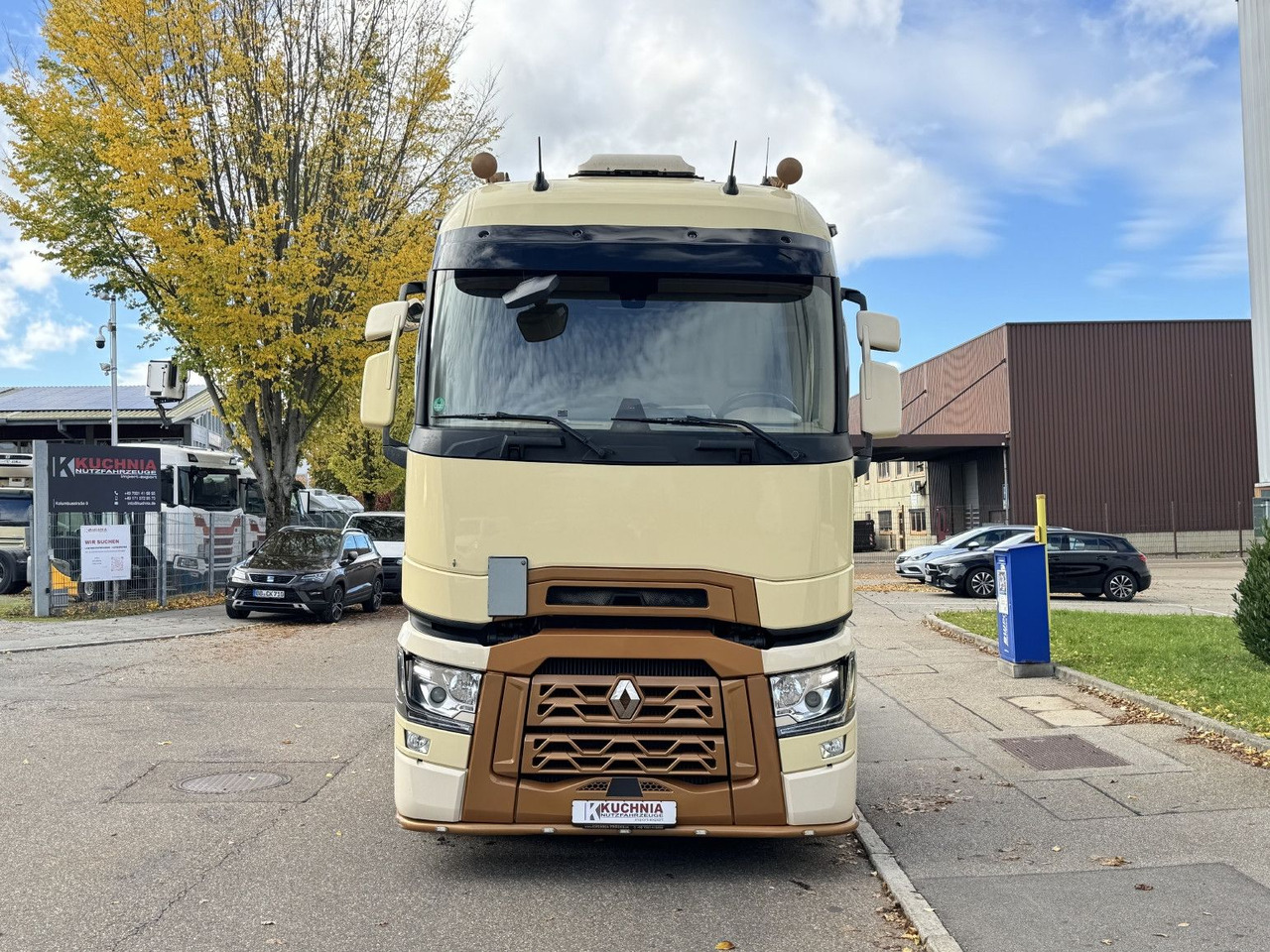 Renault T520 HIGHCAB TTC-Umbau 2-Tanks Retarder Standkli - Тягач: фото 3 Renault T520 HIGHCAB TTC-Umbau 2-Tanks Retarder Standkli - Тягач: фото 3