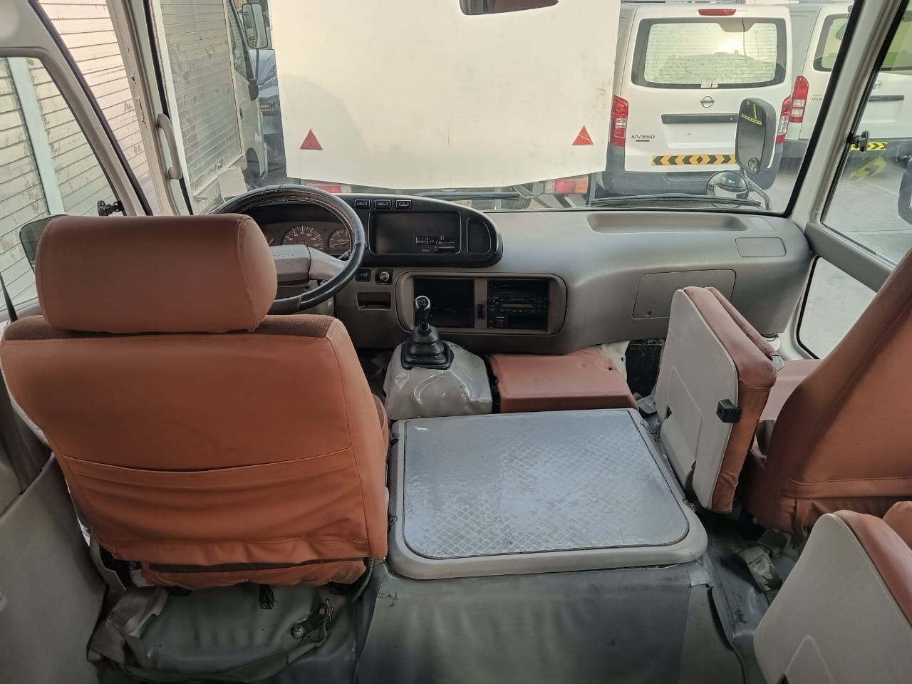 TOYOTA Coaster ... 30 places - diesel - climatisé ... BELGIQUE.. - Микроавтобус, Пассажирский фургон: фото 5 TOYOTA Coaster ... 30 places - diesel - climatisé ... BELGIQUE.. - Микроавтобус, Пассажирский фургон: фото 5