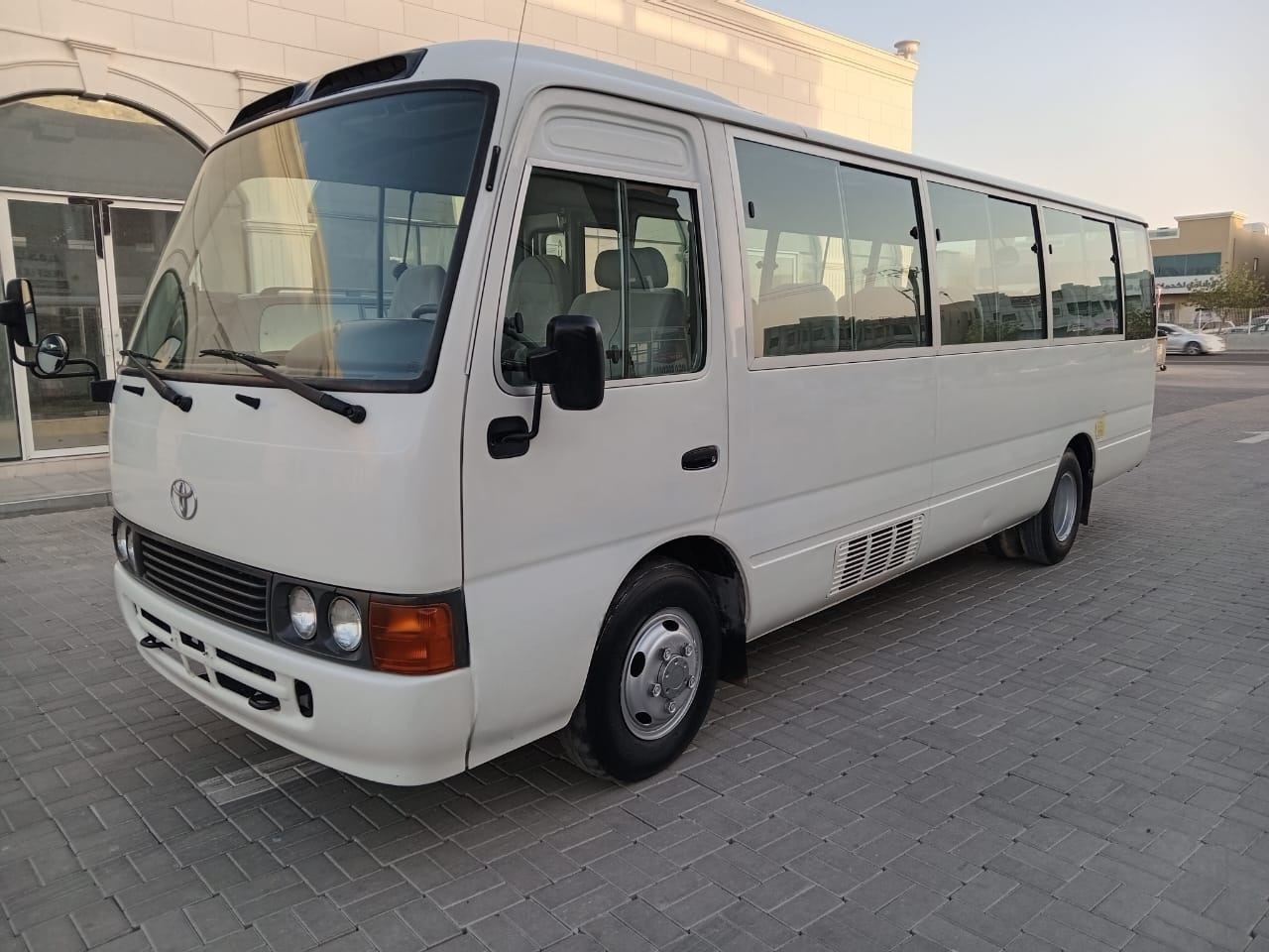 TOYOTA Coaster ... 30 places - diesel - climatisé ... BELGIQUE.. - Микроавтобус, Пассажирский фургон: фото 1 TOYOTA Coaster ... 30 places - diesel - climatisé ... BELGIQUE.. - Микроавтобус, Пассажирский фургон: фото 1