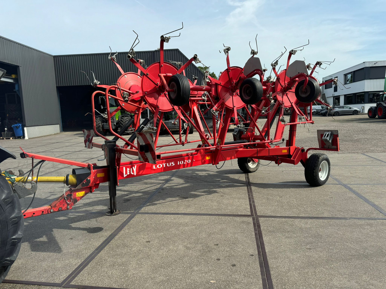 Lely Lotus 1020S - Сеноворошилка: фото 2 Lely Lotus 1020S - Сеноворошилка: фото 2